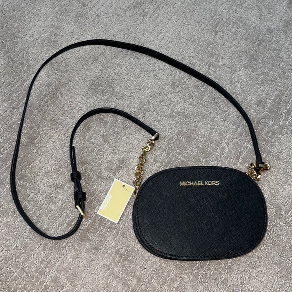 Small Michael Kors Black Jet Set Traveler Leather Purse